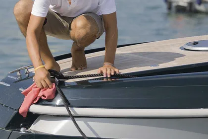 | Elegant Yachts