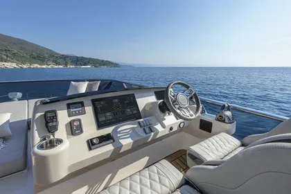 Absolute 50 Fly | For Sale | Elegant Yachts