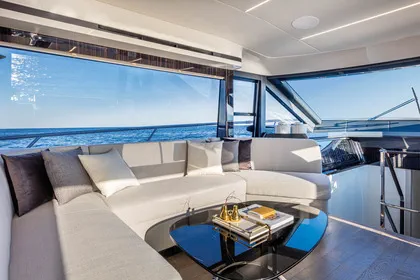 | Elegant Yachts