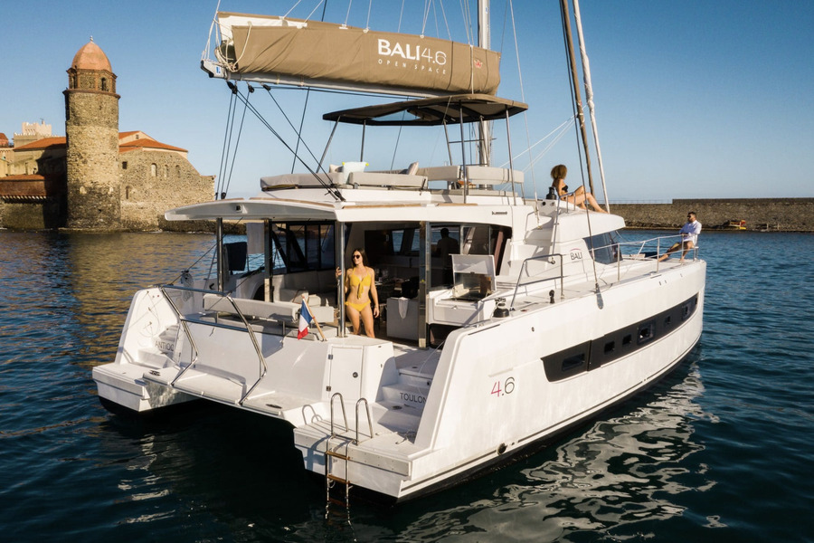 Bali 4.6 | Mallorca Yacht Charter | Elegant Yachts