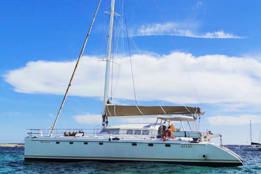 Marquise 56 | Mallorca Yacht Charter | Elegant Yachts